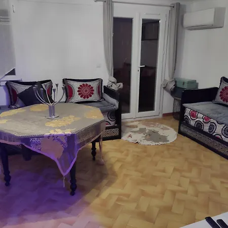 Maison En Rez-de Chaussee Pres Du Centre D'arles 度假居 阿爾勒
